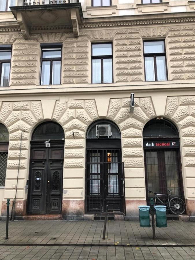 7Dab Apartments Huszar Contactless Self Check-In Boedapest Buitenkant foto